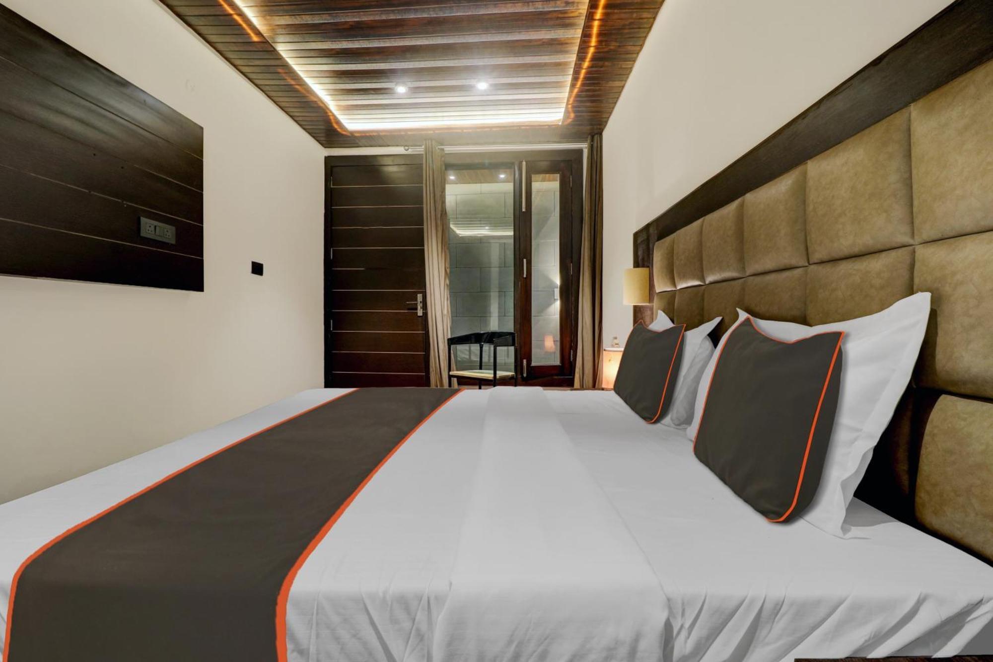 Hotel Collection O Mount N Woods Nainital Esterno foto